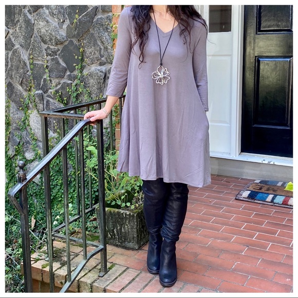 V neck side pocket swing Soft T shirt dress - Picture 3 of 6